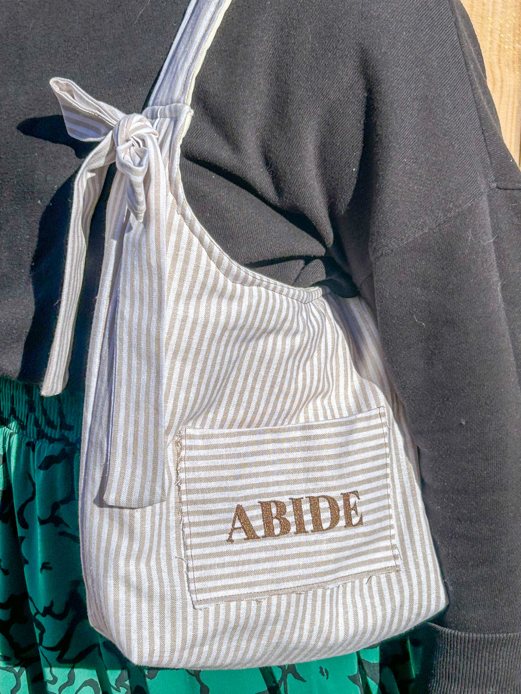 Abide – Bow Shoulder Bag Purse