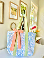 Delight Market Tote Bag